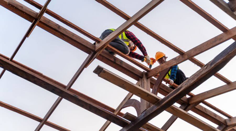 Professional residential roofers in Saul, KY